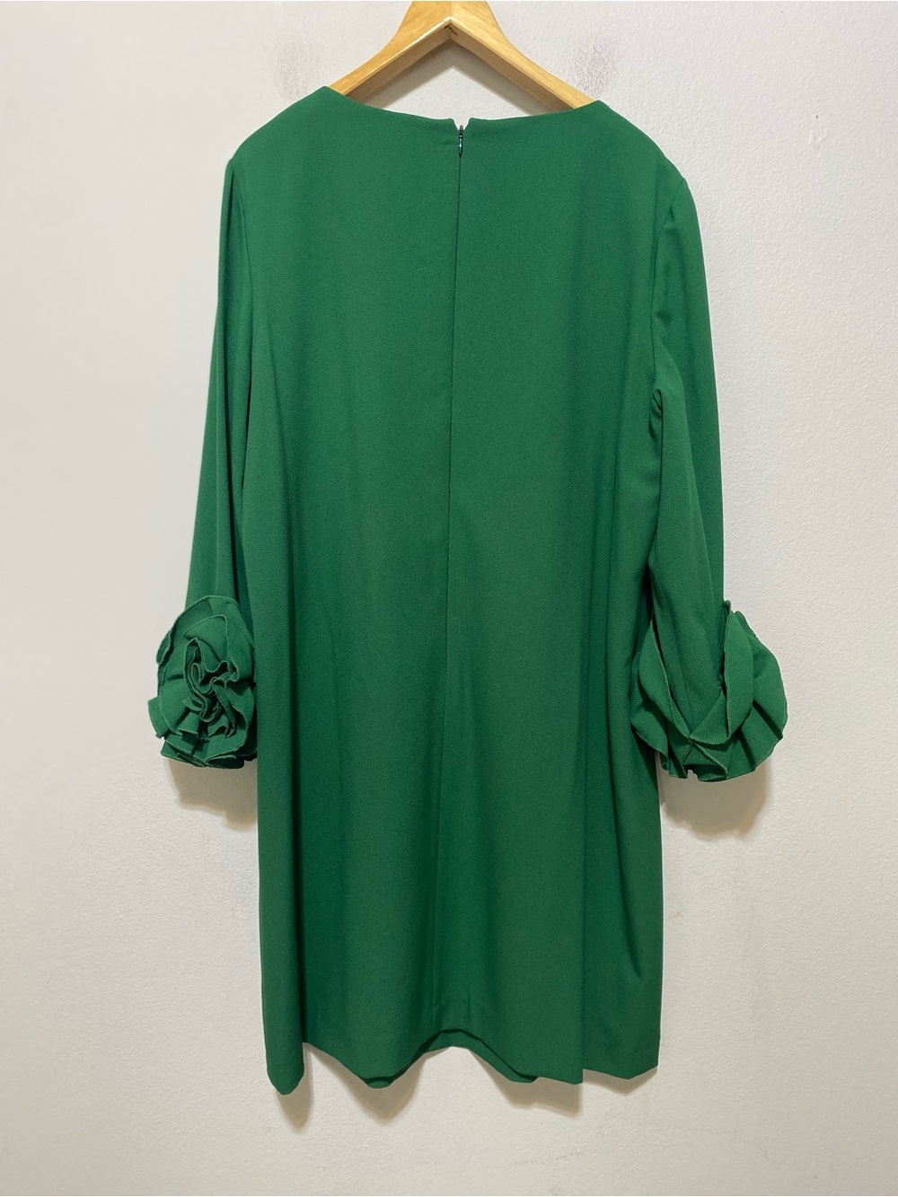 NWT Preston & York Green Long Sleeve Ruffle Crepe Dress Women’s Sz 16 - Picture 2 of 10